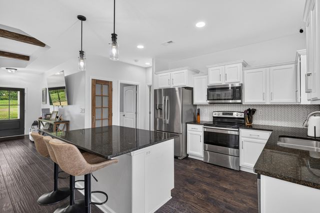 732 Shelbyville Hwy, Fayetteville, TN 37334