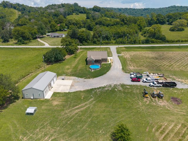 732 Shelbyville Hwy, Fayetteville, TN 37334