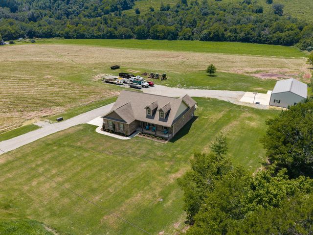 732 Shelbyville Hwy, Fayetteville, TN 37334