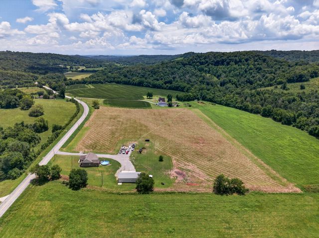 732 Shelbyville Hwy, Fayetteville, TN 37334