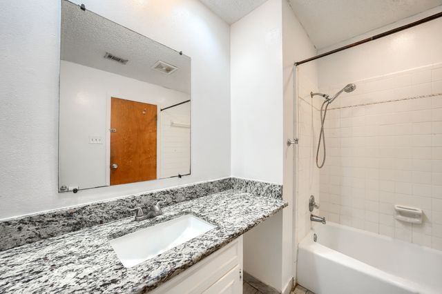 821 Prestwick Street, Bedford, TX 76022