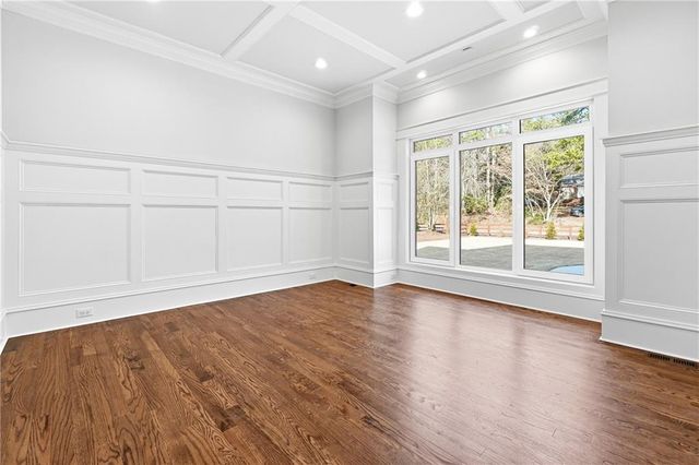 10765 Shallowford Road, Roswell, GA 30075
