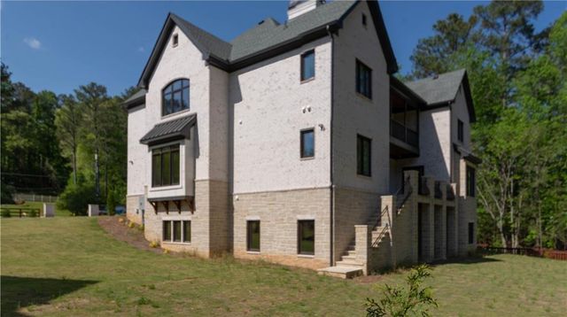 10765 Shallowford Road, Roswell, GA 30075