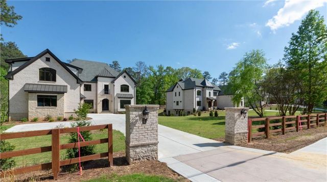 10765 Shallowford Road, Roswell, GA 30075