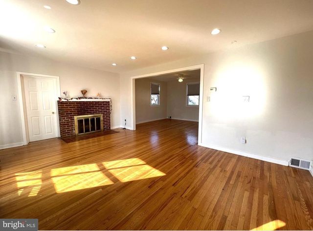 4705 CAMDEN AVE, Pennsauken, NJ 08110
