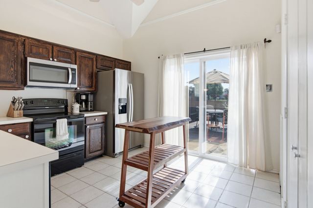 2069 Stillwater Place, Lewisville, TX 75067