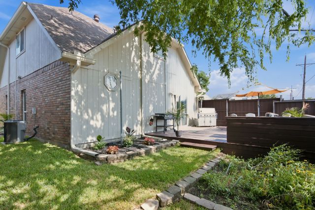 2069 Stillwater Place, Lewisville, TX 75067