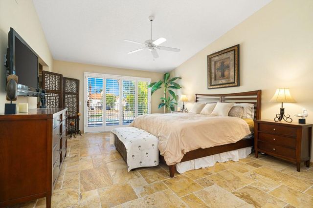 684 Vista Lago Circle N, Palm Desert, CA 92211