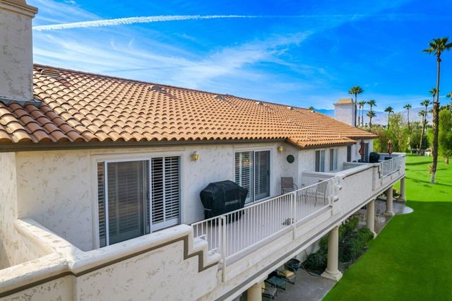 684 Vista Lago Circle N, Palm Desert, CA 92211