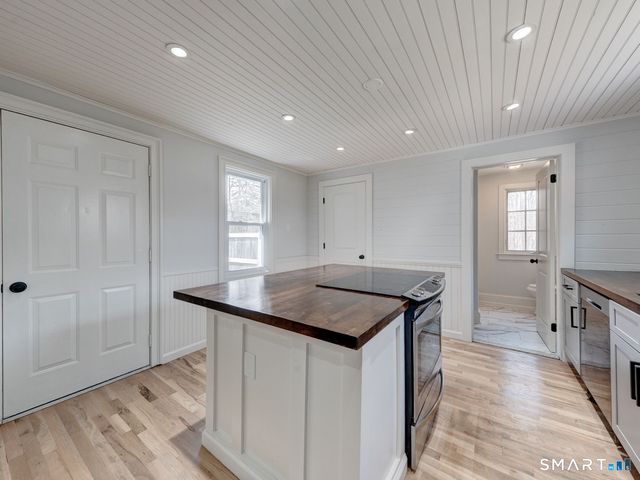 45 South Main Street, Plymouth, CT 06786