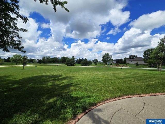6830 SW 9 Street, Lincoln, NE 68523