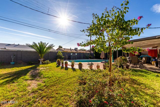 1701 W MISSION Lane, Phoenix, AZ 85021