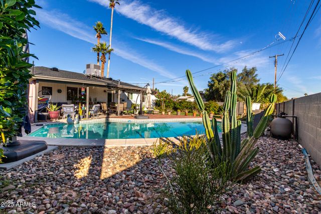 1701 W MISSION Lane, Phoenix, AZ 85021