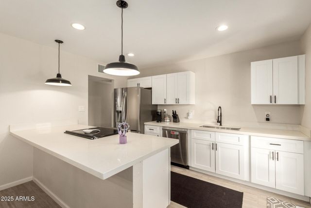 1701 W MISSION Lane, Phoenix, AZ 85021