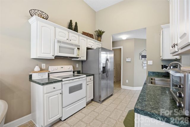 12626 Hill Pine Road, Midland, NC 28107