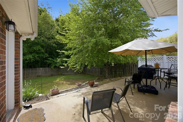 12626 Hill Pine Road, Midland, NC 28107