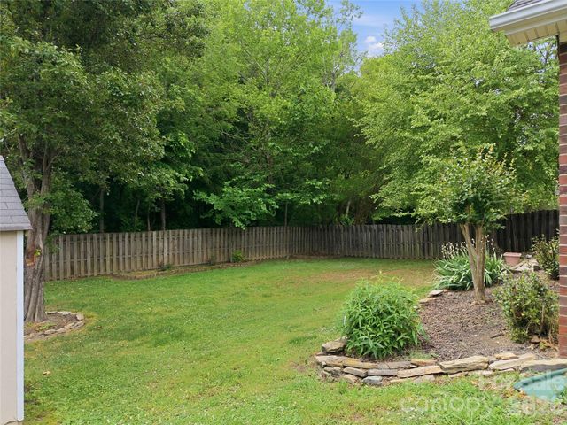 12626 Hill Pine Road, Midland, NC 28107