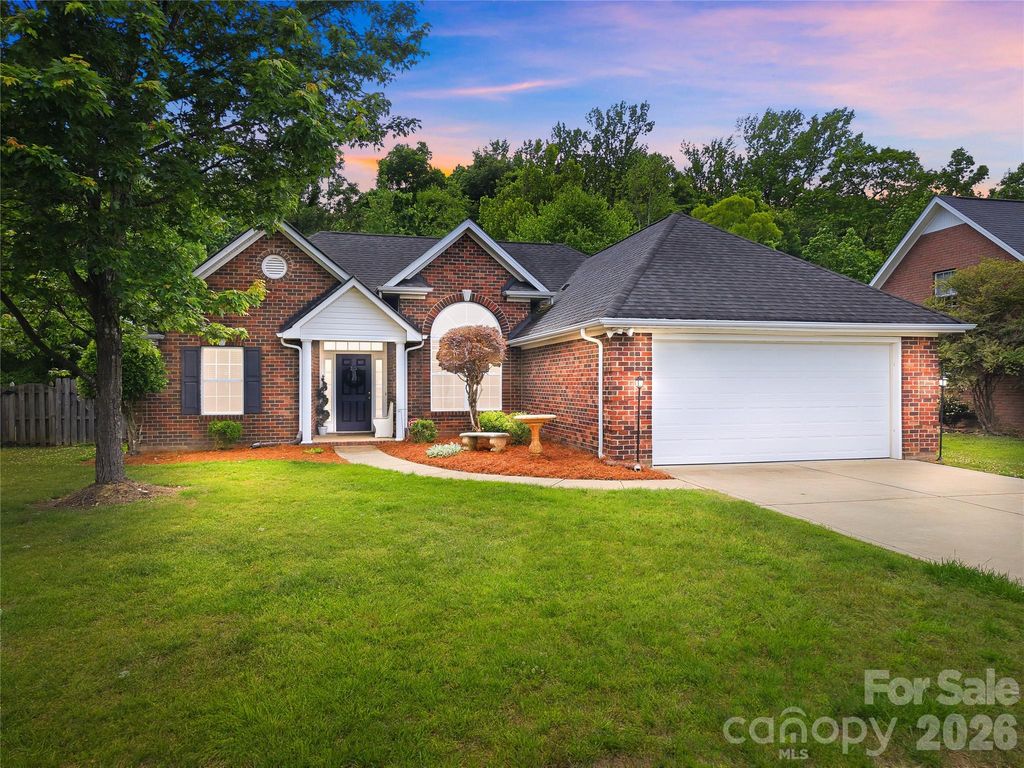 12626 Hill Pine Road, Midland, NC 28107