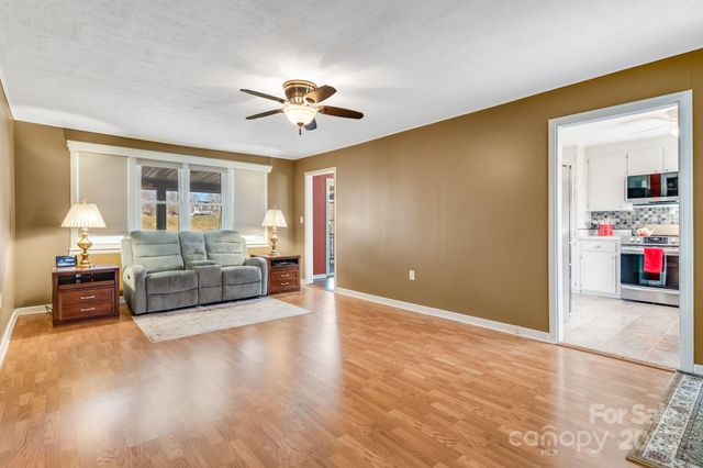 106 Pressley Road, Canton, NC 28716