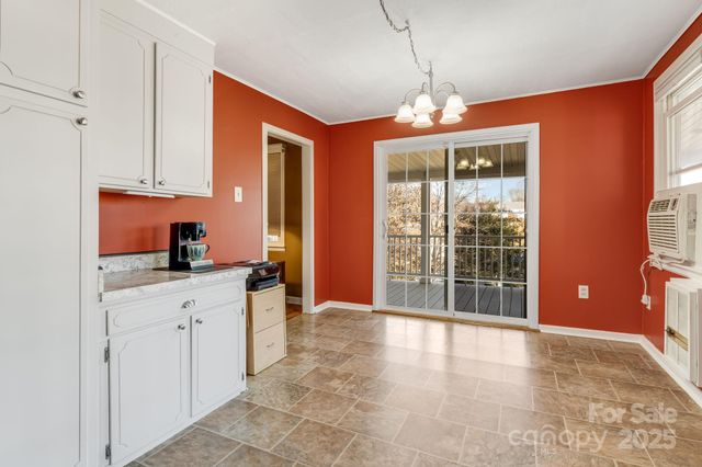 106 Pressley Road, Canton, NC 28716