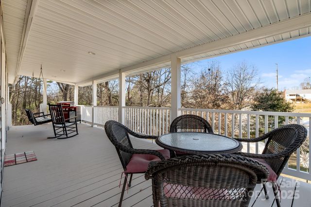 106 Pressley Road, Canton, NC 28716