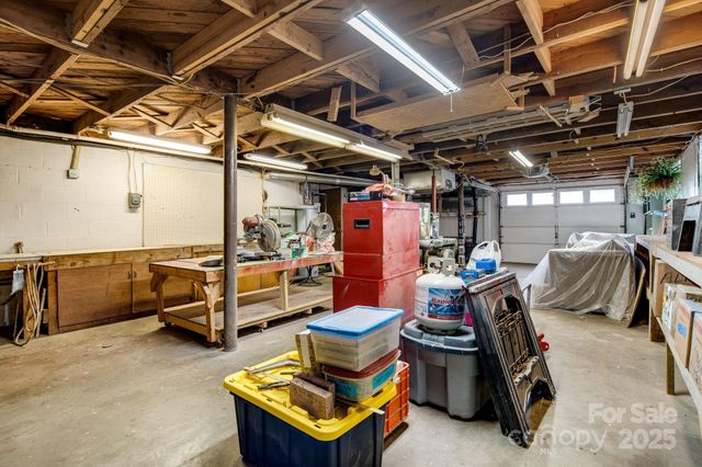 106 Pressley Road, Canton, NC 28716