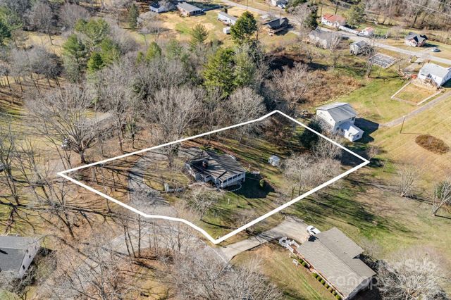 106 Pressley Road, Canton, NC 28716