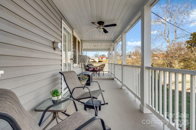 106 Pressley Road, Canton, NC 28716