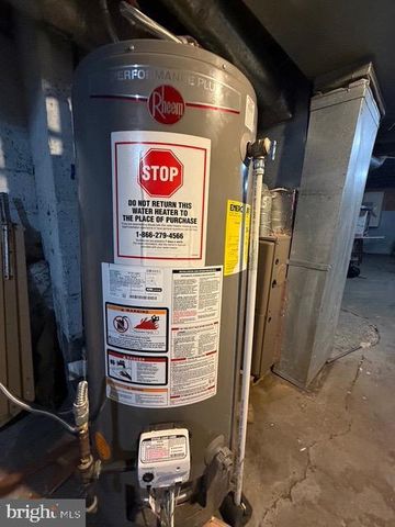 221 KINGS MILL RD, York, PA 17401