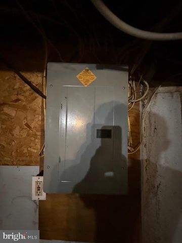 221 KINGS MILL RD, York, PA 17401