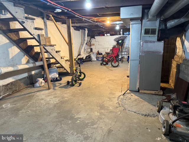 221 KINGS MILL RD, York, PA 17401