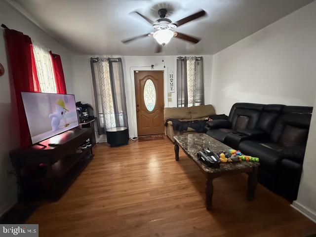 221 KINGS MILL RD, York, PA 17401