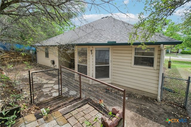 604 Clyde Court, San Marcos, TX 78666
