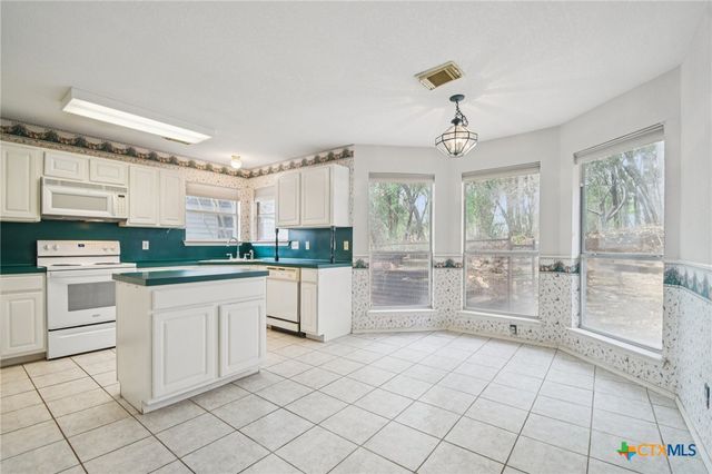 604 Clyde Court, San Marcos, TX 78666