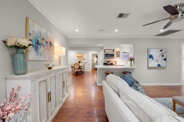 1838 Saxon Drive, Houston, TX 77018