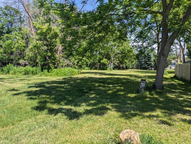 53938 269th Street, Lansing, MN 55950