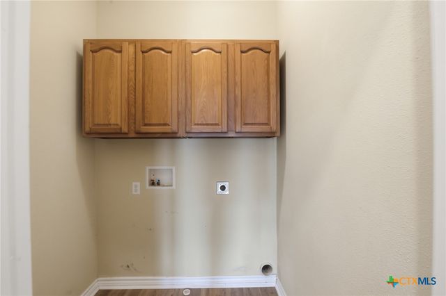 516 Versailles Street, Victoria, TX 77904