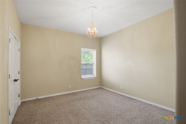 516 Versailles Street, Victoria, TX 77904