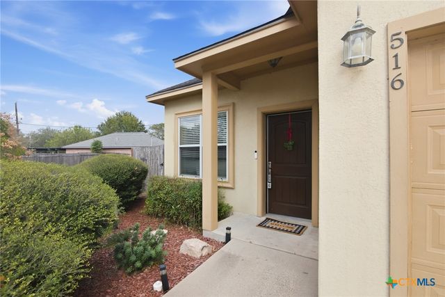 516 Versailles Street, Victoria, TX 77904