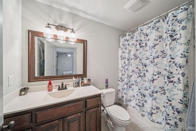 6001 S 13th Street, Broken Arrow, OK 74011