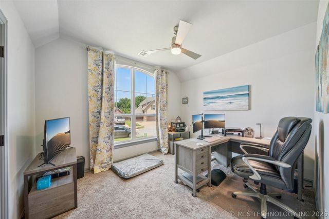 6001 S 13th Street, Broken Arrow, OK 74011