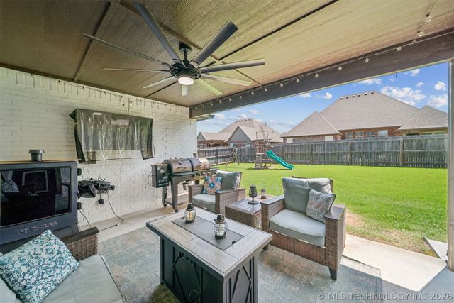 6001 S 13th Street, Broken Arrow, OK 74011