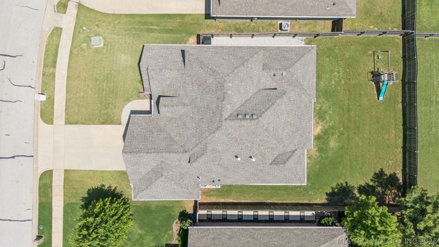 6001 S 13th Street, Broken Arrow, OK 74011