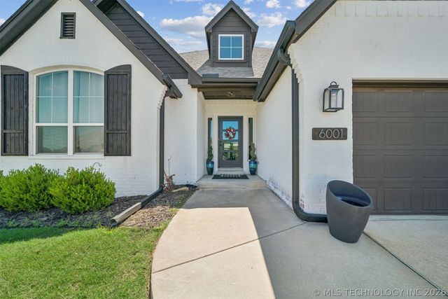 6001 S 13th Street, Broken Arrow, OK 74011