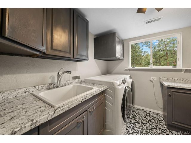 176 Fawn Rd, Bailey, CO 80421