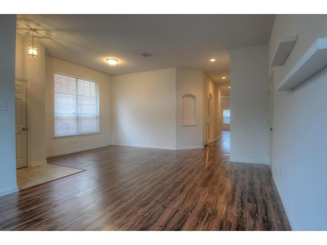 3216 Chesington Drive, Fort Worth, TX 76137