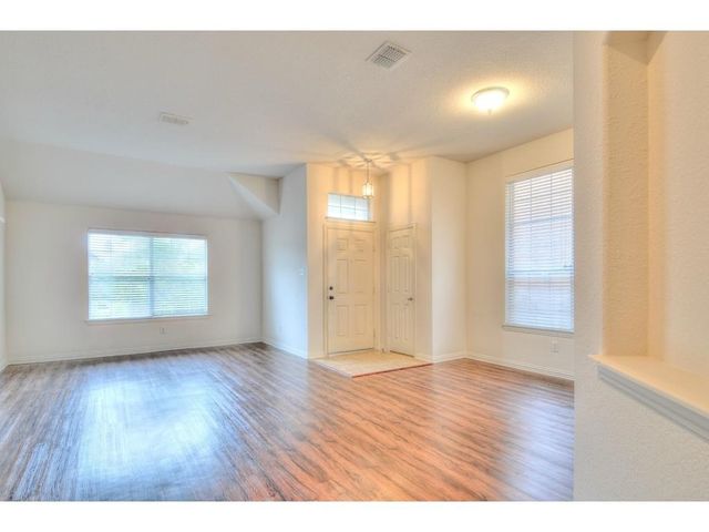 3216 Chesington Drive, Fort Worth, TX 76137