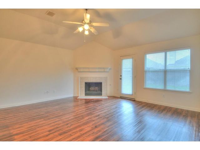 3216 Chesington Drive, Fort Worth, TX 76137