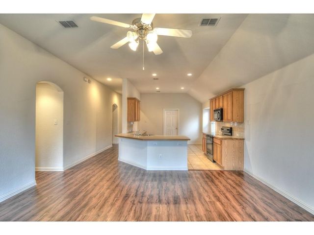3216 Chesington Drive, Fort Worth, TX 76137