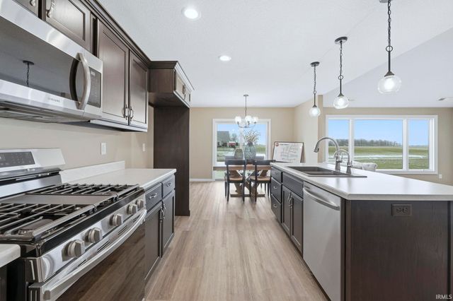 22238 Travertine Run, Woodburn, IN 46797